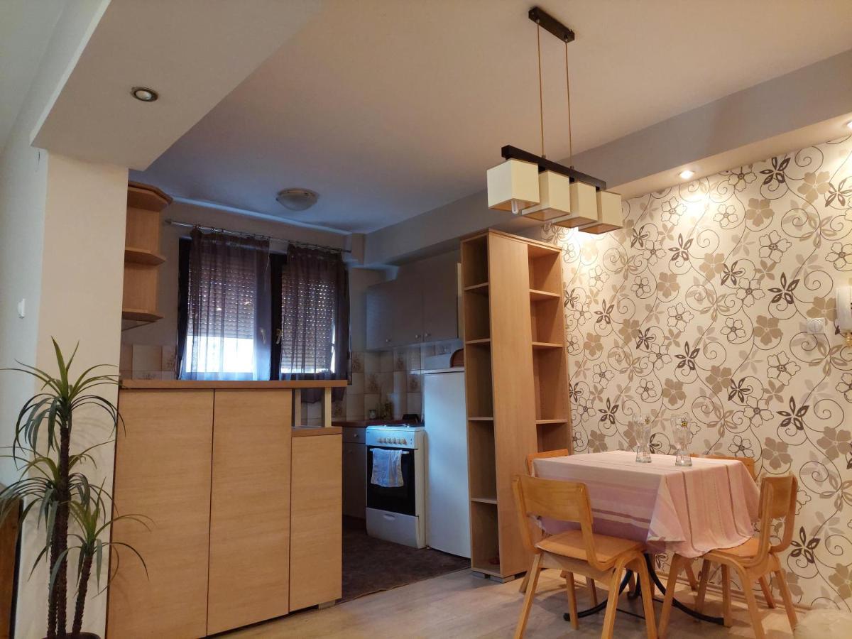 Hills Apartment Nisz Zewnętrze zdjęcie