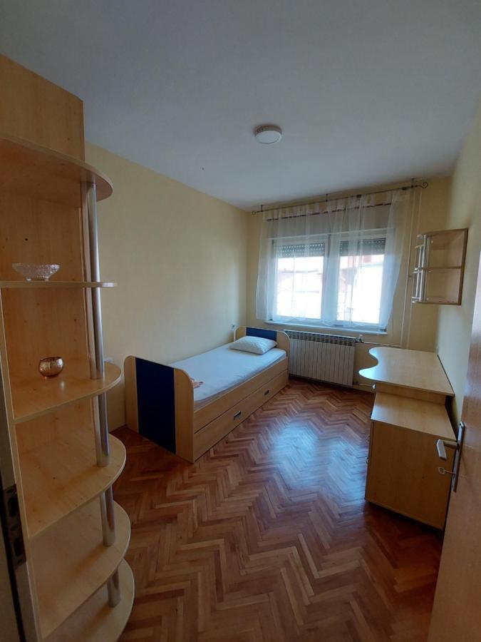 Hills Apartment Nisz Zewnętrze zdjęcie