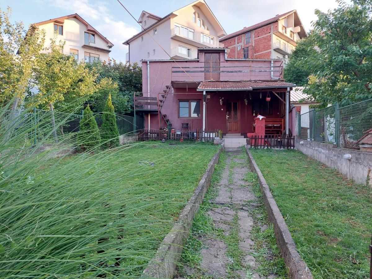 Hills Apartment Nisz Zewnętrze zdjęcie